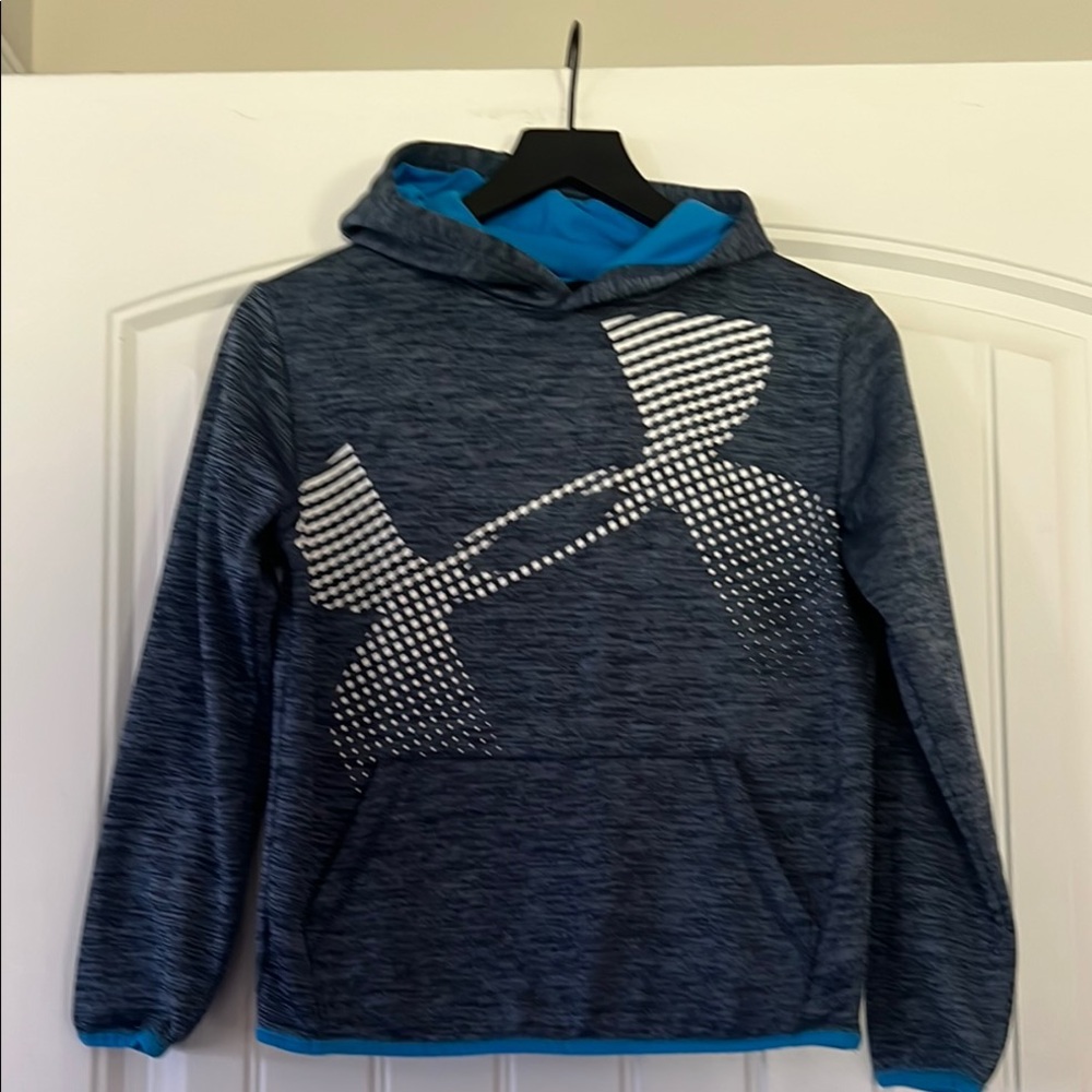 Under Armour  Hoodie Size Large